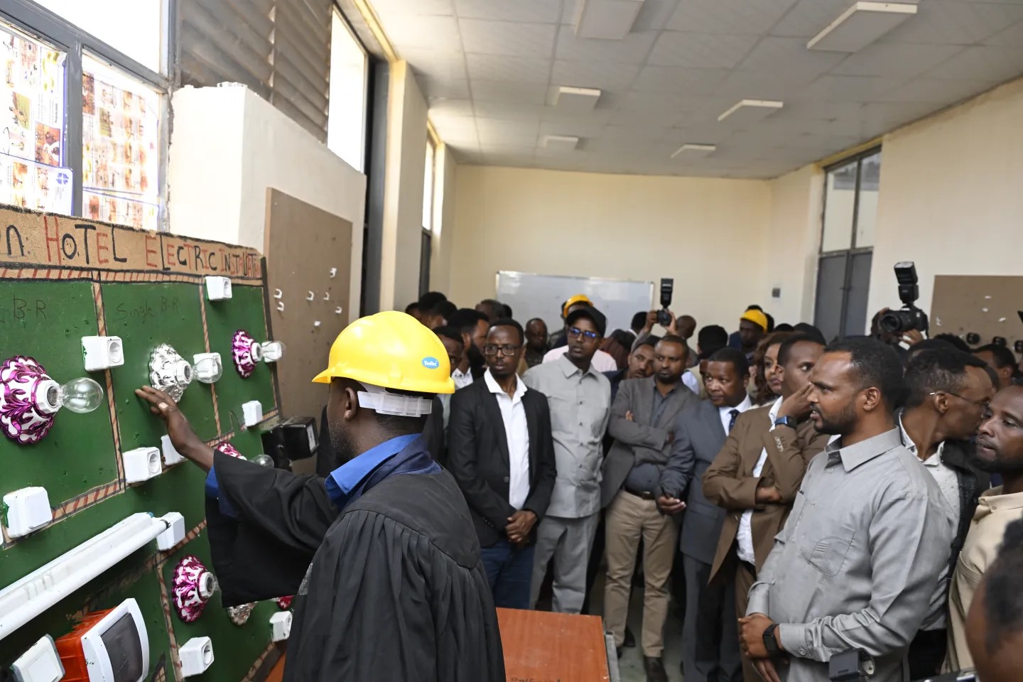 Building infrastructure in Ethiopia through Employment-Intensive Investment Programmes (EIIP)